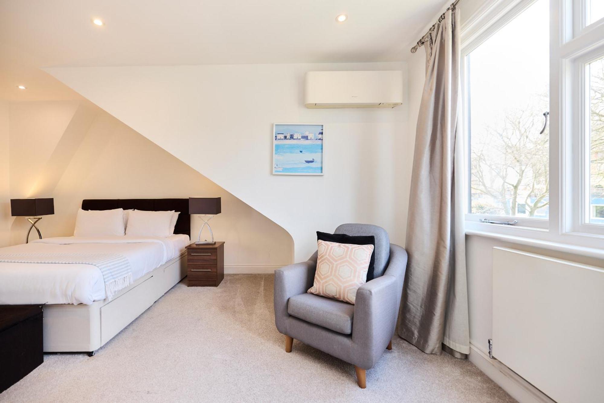 Apartament The Porchester Gardens - Modern & Bright 4bdr With Garden And Parking Londra